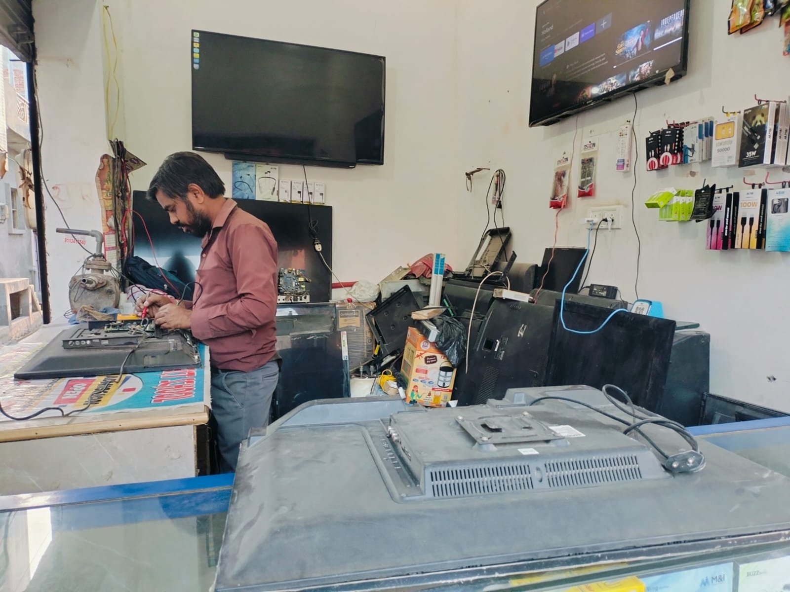 Professional VW TV motherboard repair service